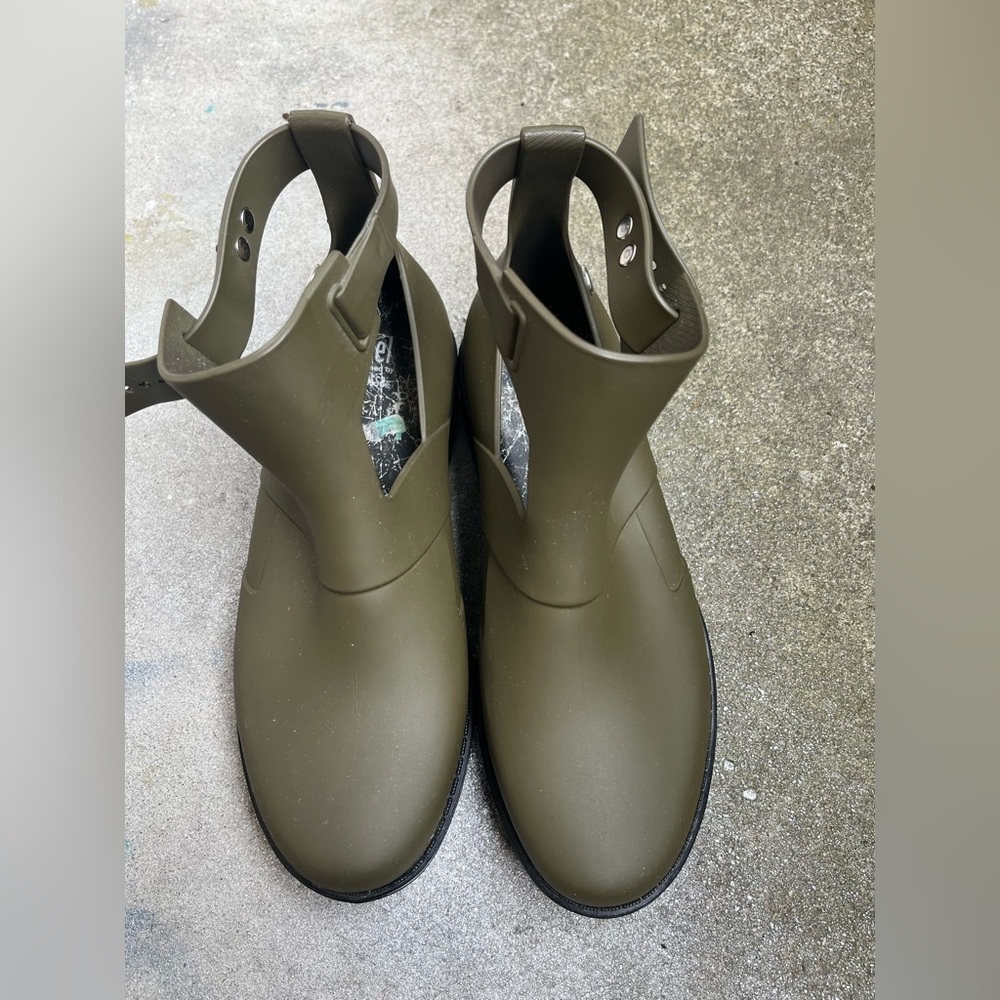 Melissa Green Ankle Boots